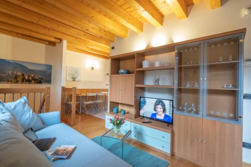 Happy Guest Apartments - Feel The Lake Riva di Solto Εξωτερικό φωτογραφία