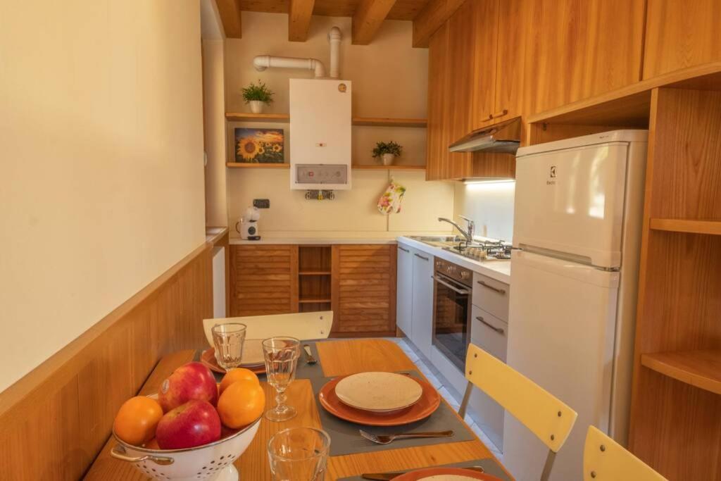 Happy Guest Apartments - Feel The Lake Riva di Solto Εξωτερικό φωτογραφία